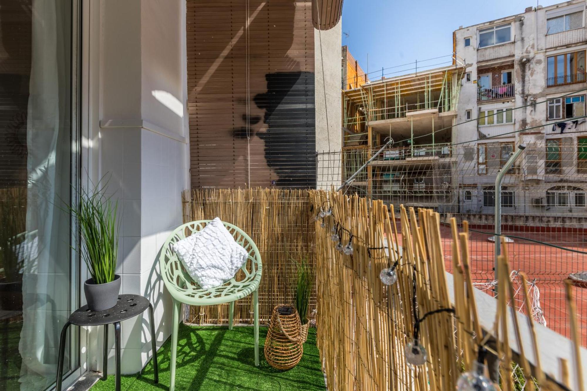 13par1004 - Fabulous In The Heart Of * Barcelone